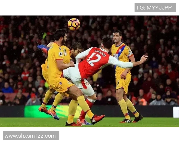 足球明星与动漫女角色的精彩瞬间融合图集展现青春活力与运动魅力