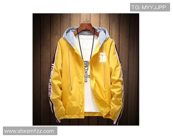 足球明星个性化卫衣设计展示打造独特球迷风格的时尚潮流选择