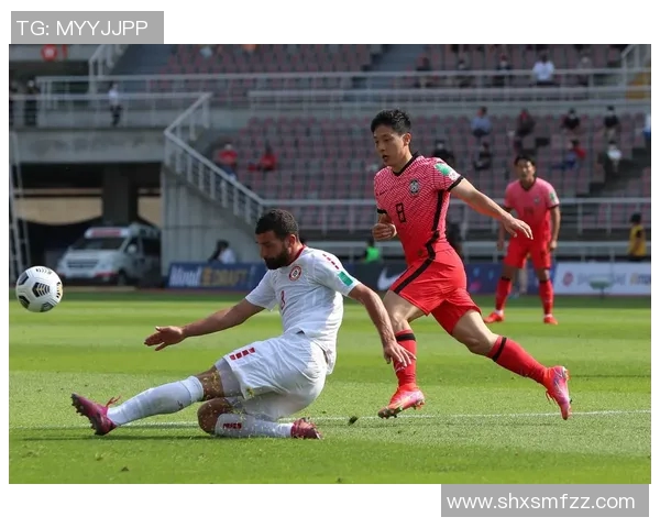 韩国足球明星朴智星的辉煌历程与成就回顾 韩国足球明星朴智星的辉煌历程与成就回顾