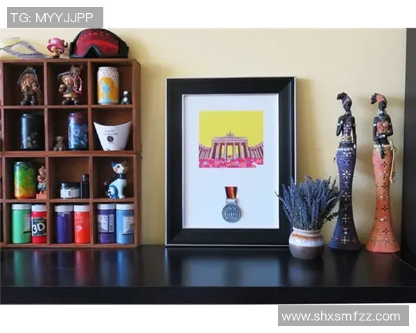 足球明星相框摆件图片展示个性化家居装饰的完美选择与创意灵感 足球明星相框摆件图片展示个性化家居装饰的完美选择与创意灵感