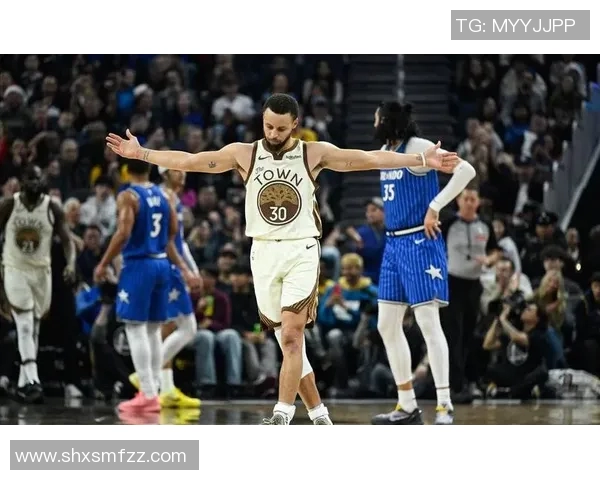 勇士与魔术对决数据分析揭示比赛关键因素与球员表现 勇士与魔术对决数据分析揭示比赛关键因素与球员表现