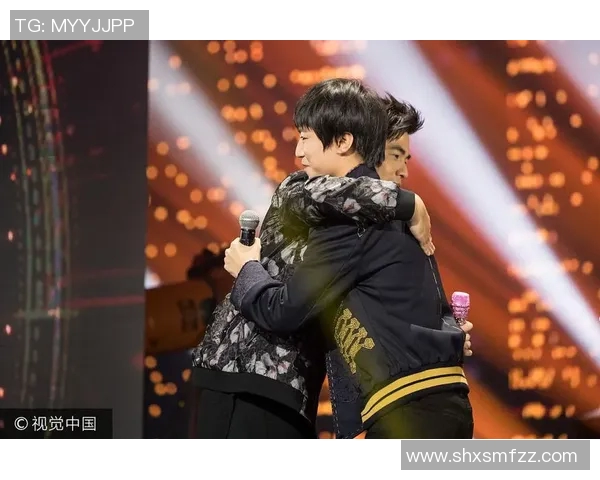 周杰伦与篮球明星亲密合照展现运动与音乐的完美结合